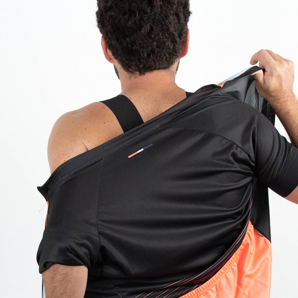 Maillot ciclismo Futurism negro y coral