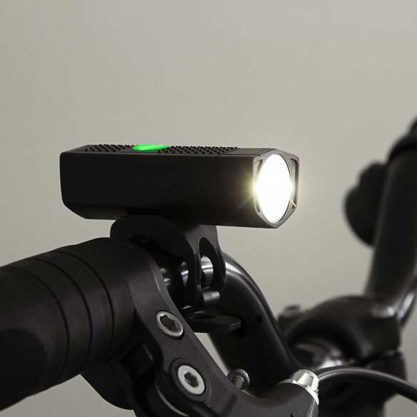 Luz delantera bicicleta Focus 350 Lúmenes